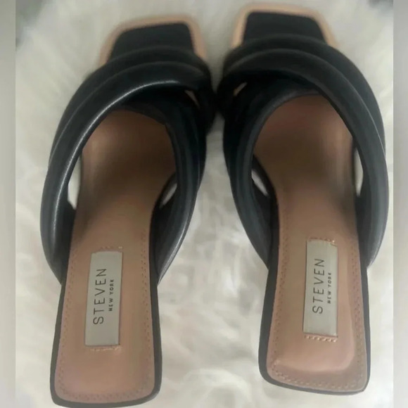 EUC Steven New York Heels - Picture 3 of 7